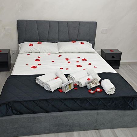 Wonder House Apartment Mirabella Imbaccari Екстериор снимка
